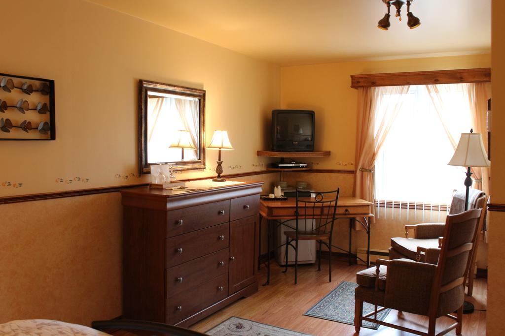 مبيت وإفطار لا مالباي La Maison Dufour & Bouchard المظهر الخارجي الصورة